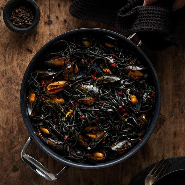 Stellar Profile 5 Piece Draining Saucepan Set