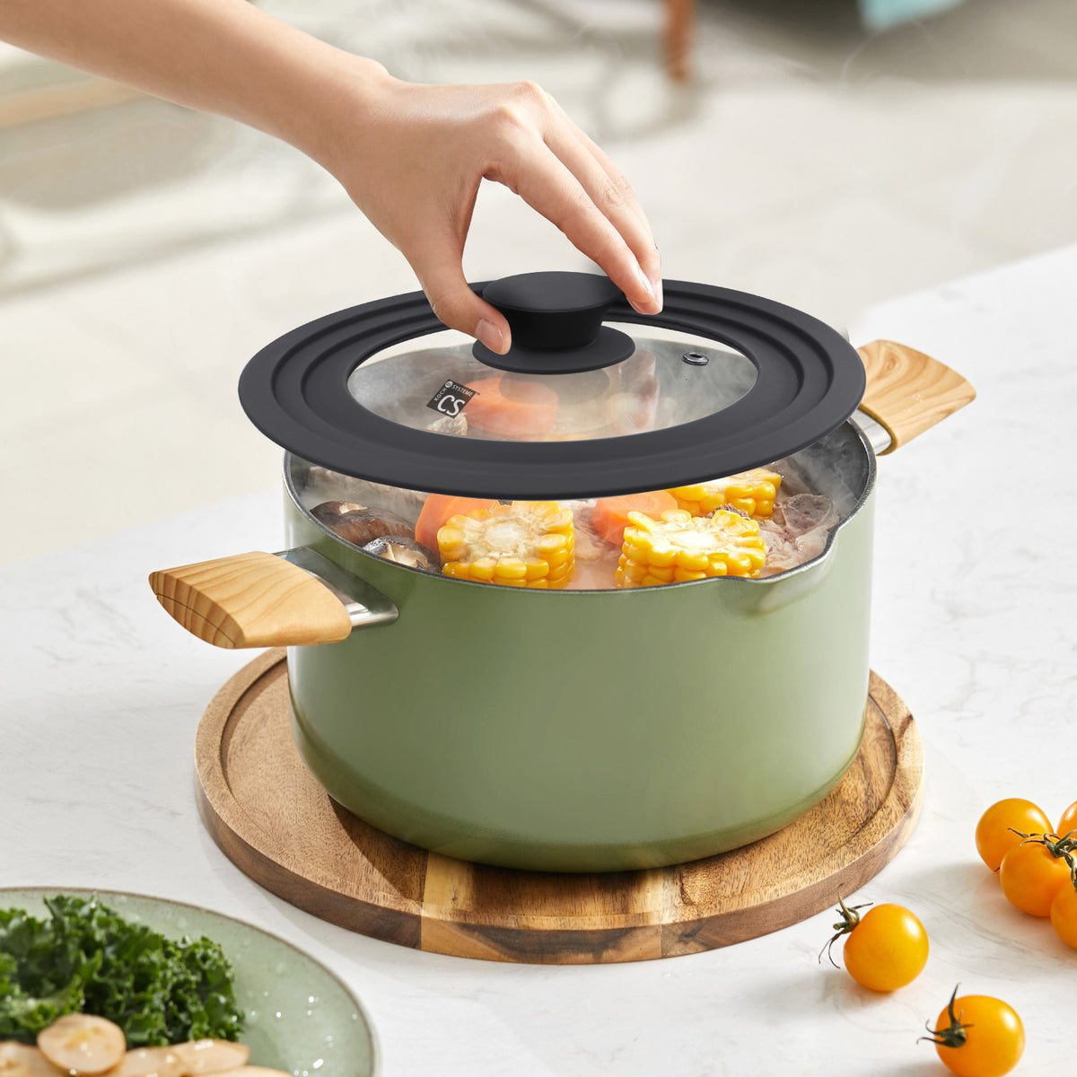 Sola Universal Glass Lid for Saucepan - 20/22/24cm