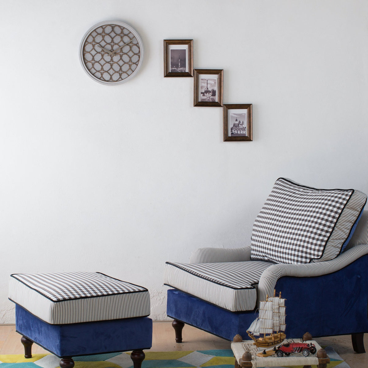 NeXtime - Wall Clock - Ø 39.5 cm - Polyresin/Wood – Grey – 'Concreto love'